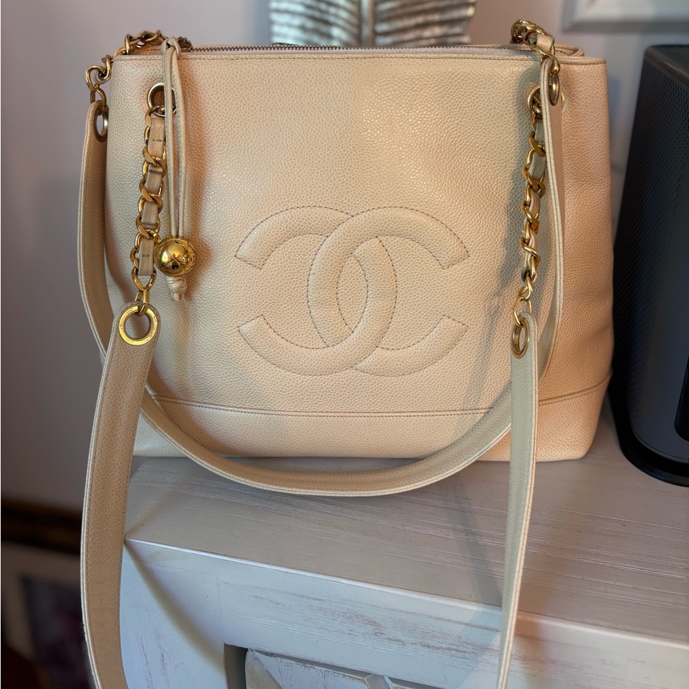 AUTHENTIC CHANEL beige caviar 24k gold vintage executive tote - Picture 16 of 16
